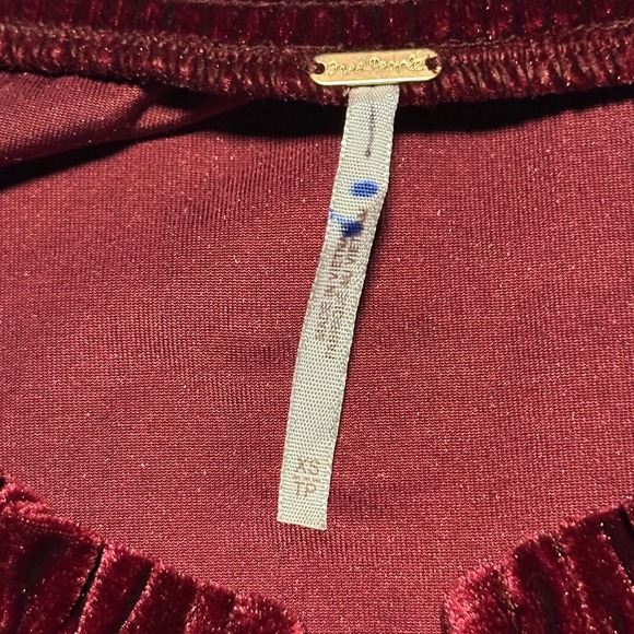 Free People Velvet Front Tie Peasant Blouse Red Wine Ruffle Sleeve Keyhole Sz XS - Picture 5 of 7